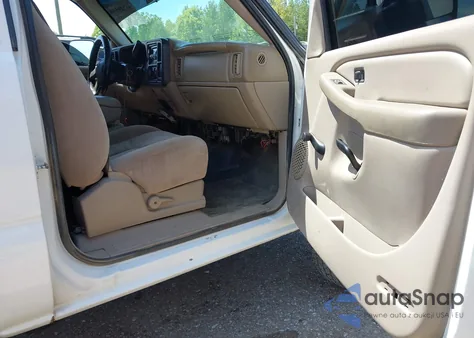 2004 Chevrolet Silverado 2500Hd Ls из США, поврежденный, VIN 1GCHK23154F162089